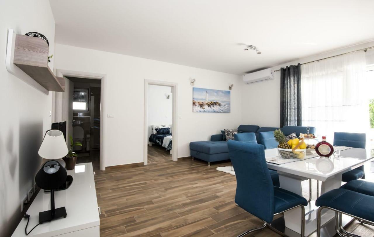 Blue Pearl Apartment ロゴズニッツァ エクステリア 写真
